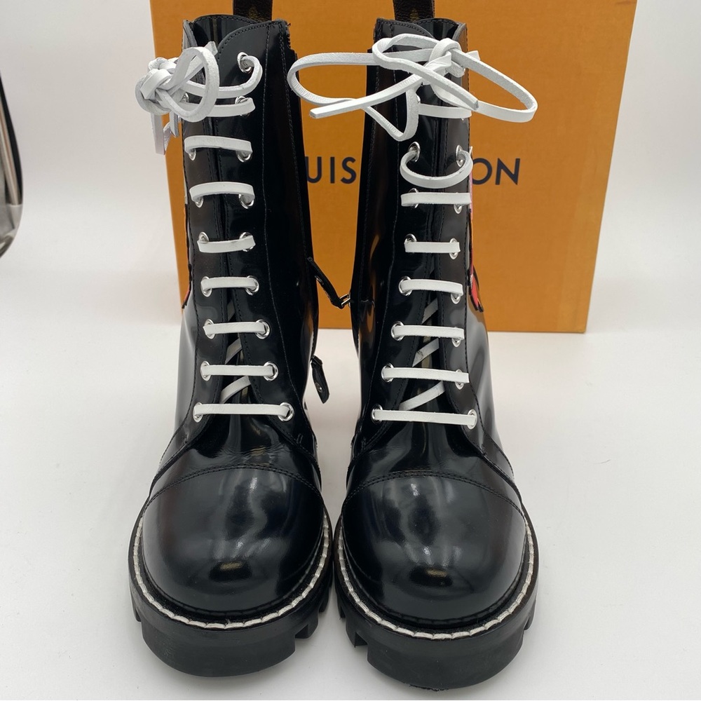 Louis Vuitton Patent Monogram Womens 38.5 Black Heart Star Trail Ankle Boots - Picture 9 of 9